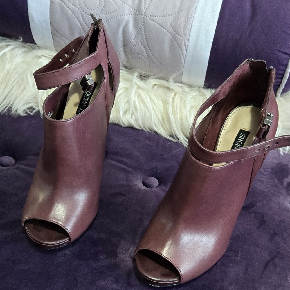 Wine Color Peep-Toe Ankle Boots